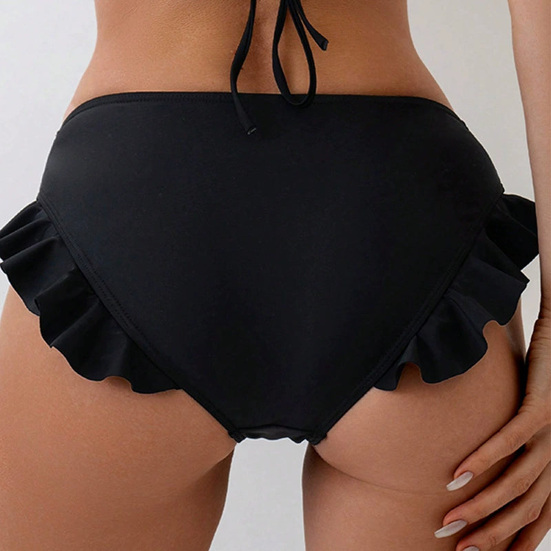 Ruffled anti-exposure swimming trunks