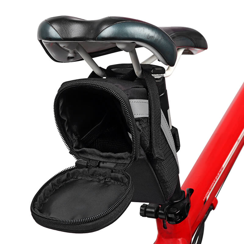 LightRide Under-Seat Bag – Slim & Weatherproof Design