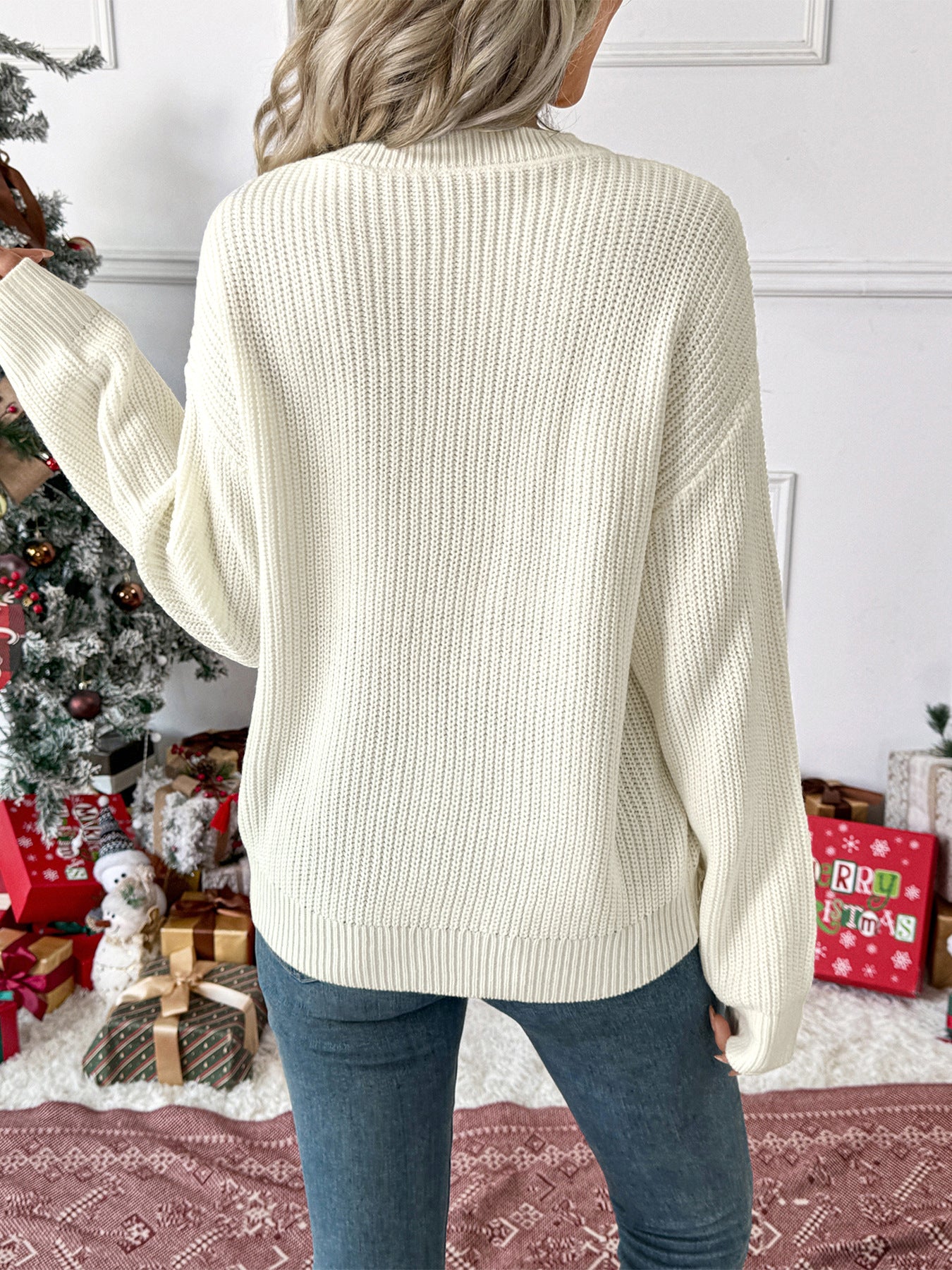 Christmas Plaid Sweater with Bow Embroidery