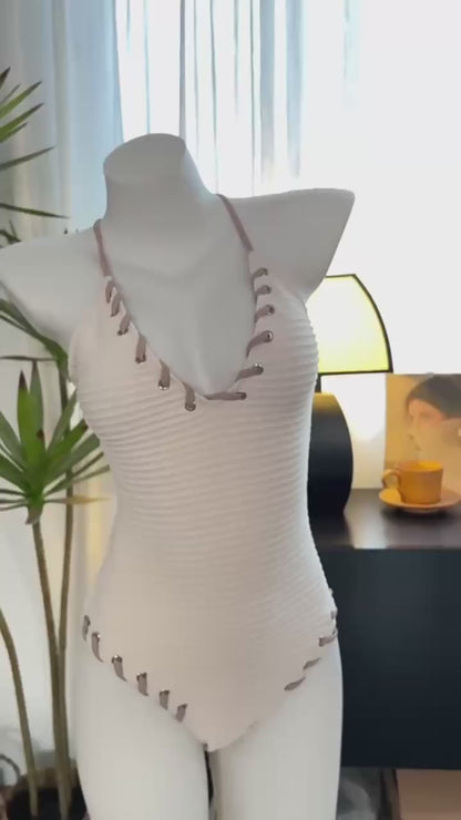 Beach vacation ins style bikini