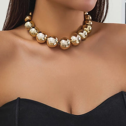 Exaggerated round punk collarbone necklace